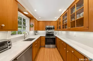 13 Devon Rd, Darien, CT 06820 - Photo 12