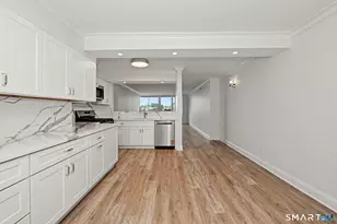 25 Forest St, Stamford, CT 06901 - Photo 4