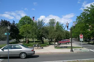 25 Forest St, Stamford, CT 06901 - Photo 32