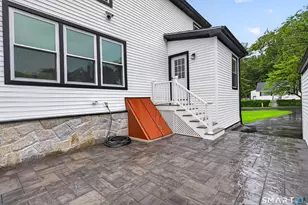 10 Cutrone Rd, Norwalk, CT 06850 - Photo 34