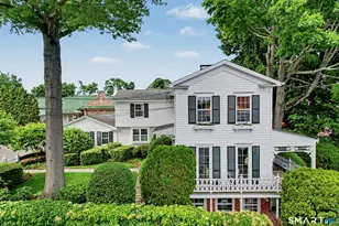 28 Center St, Fairfield, CT 06890 - Photo 2