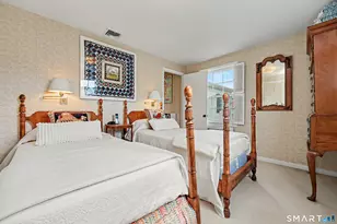 28 Center St, Fairfield, CT 06890 - Photo 32