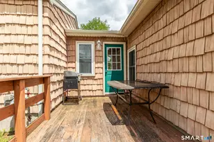 19 Alberta St, Windsor Locks, CT 06096 - Photo 26