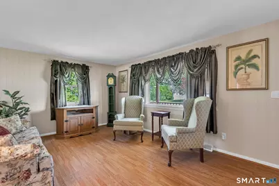 19 Alberta Street, Windsor Locks, CT 06096 - Photo 6
