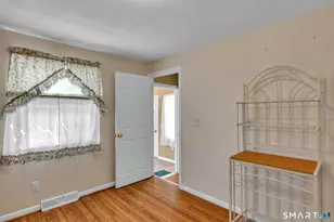 19 Alberta St, Windsor Locks, CT 06096 - Photo 22