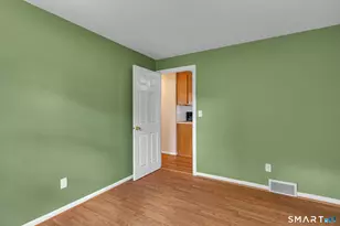 19 Alberta St, Windsor Locks, CT 06096 - Photo 18