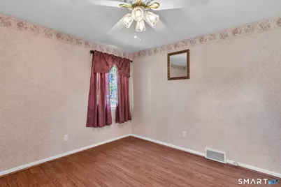19 Alberta Street, Windsor Locks, CT 06096 - Photo 10