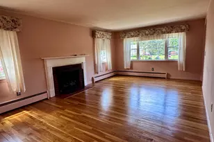 20 Sherwin Ln, Windsor Locks, CT 06096 - Photo 8