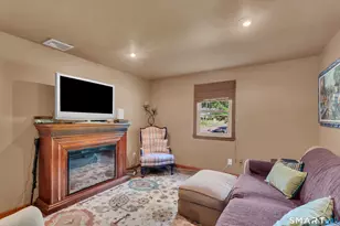 199 Forest St Ext, Hamden, CT 06518 - Photo 18