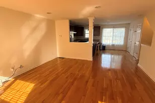 31 Nolan Cir, Manchester, CT 06042 - Photo 2