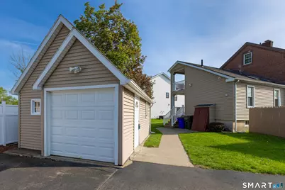 31 Suffield Street, Windsor Locks, CT 06096 - Photo 20