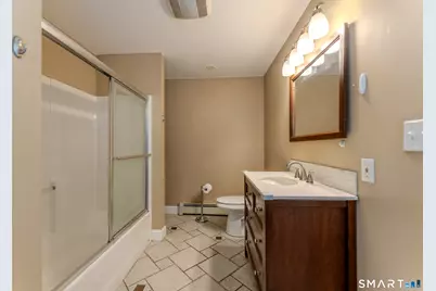 31 Suffield Street, Windsor Locks, CT 06096 - Photo 16