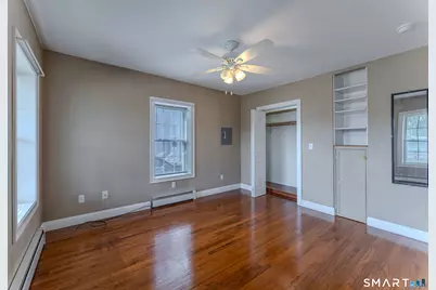 31 Suffield Street, Windsor Locks, CT 06096 - Photo 14
