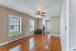 31 Suffield St, Windsor Locks, CT 06096 - Photo 8