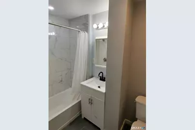 982 Pembroke Street #2L, Bridgeport, CT 06608 - Photo 4