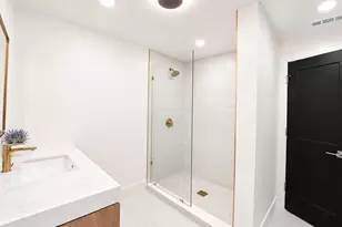 355 Surrey Ln, Fairfield, CT 06824 - Photo 24