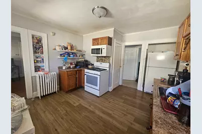 102-104 Mapleton Street, Hartford, CT 06114 - Photo 8