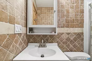 31 Iron St, Ledyard, CT 06339 - Photo 16