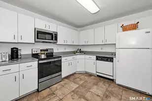 97 Richards Ave, Norwalk, CT 06854 - Photo 16