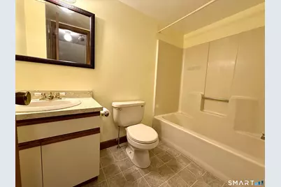 105 Tremont Avenue #C, Bridgeport, CT 06606 - Photo 8