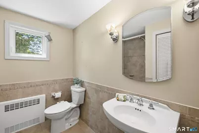 130 Broad Street, Manchester, CT 06042 - Photo 16