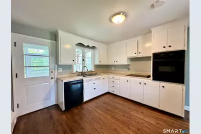 1 Edward Avenue, Enfield, CT 06082 - Photo 6