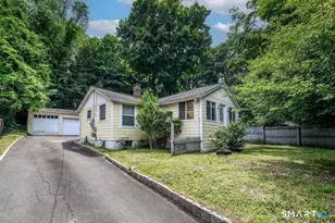70 Dodgingtown Rd, Bethel, CT 06801 - Photo 2