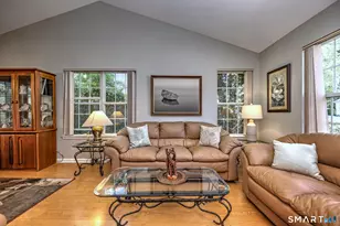 39 Lookout Hill Rd, Milford, CT 06461 - Photo 4