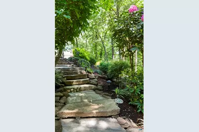 5 Grosvenor Place, Farmington, CT 06032 - Photo 4