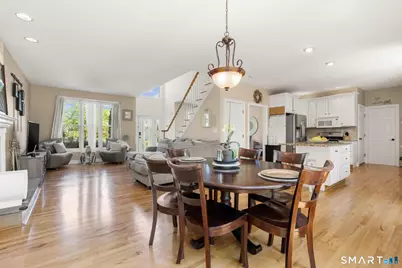 200 Captains Walk, Stratford, CT 06615 - Photo 6