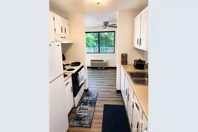 126 Triangle Street #B10, Danbury, CT 06810 - Photo 4