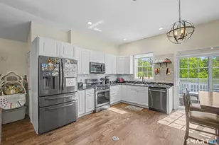 243 Searles Rd, Pomfret, CT 06259 - Photo 4