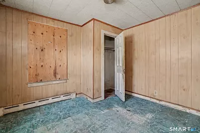 392 Hill Street, Waterbury, CT 06704 - Photo 10