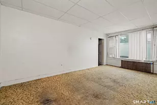 392 Hill St, Waterbury, CT 06704 - Photo 24