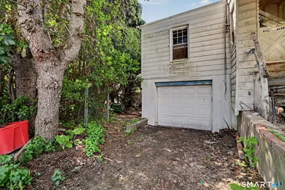 392 Hill Street, Waterbury, CT 06704 - Photo 2