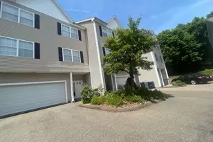 2720 State St, Hamden, CT 06517 - Photo 4