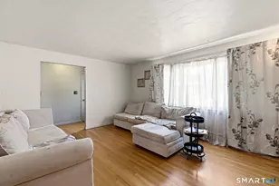 150 Stratfield Pl, Bridgeport, CT 06606 - Photo 4