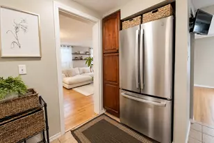 31 Grant St, Hartford, CT 06106 - Photo 6