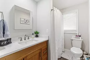 21 Lone Oak Ave, Wolcott, CT 06716 - Photo 10