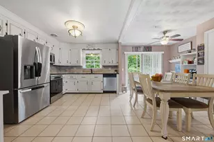 214 Beth Ln, Waterbury, CT 06705 - Photo 6