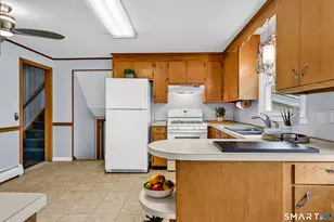 22 Westwood Dr, Wethersfield, CT 06109 - Photo 12