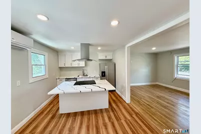 10 Elmwood Street, Stamford, CT 06902 - Photo 8