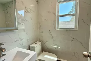 10 Elmwood St, Stamford, CT 06902 - Photo 12