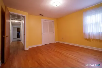 41 Beacon Street, New Britain, CT 06053 - Photo 12