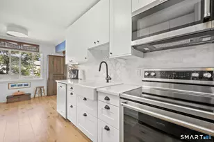108 Southport Woods Drive, Fairfield, CT 06890 - Photo 16