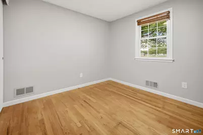 28 Ashford Road, West Hartford, CT 06107 - Photo 22