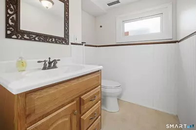 28 Ashford Road, West Hartford, CT 06107 - Photo 32