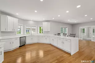 19 Mulligan Dr, Wallingford, CT 06492 - Photo 10