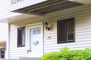 707 Timber Ln, Canton, CT 06019 - Photo 2