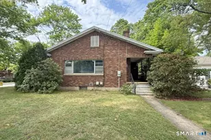 223 High St, Windham, CT 06226 - Photo 4